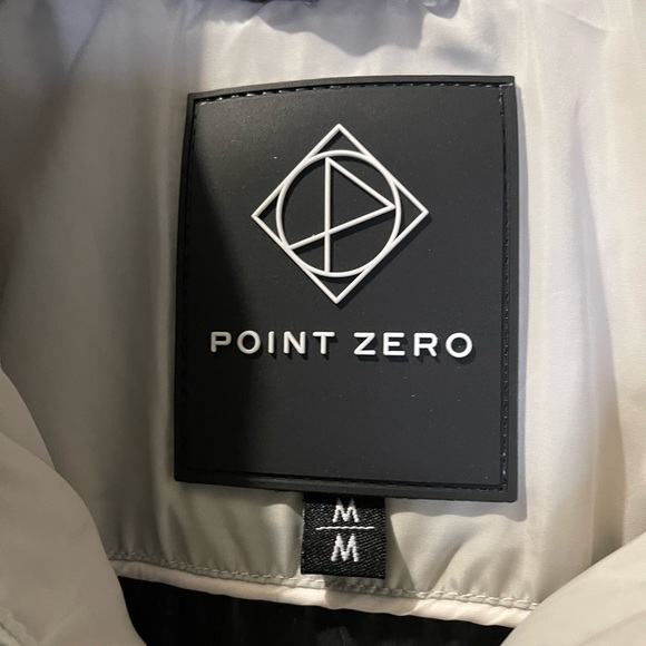 Point Zero coat - Picture 3 of 5